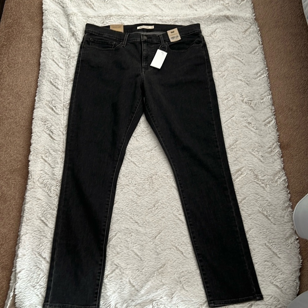 NWT Levi’s 311 Mid Rise Jeans Size 16S